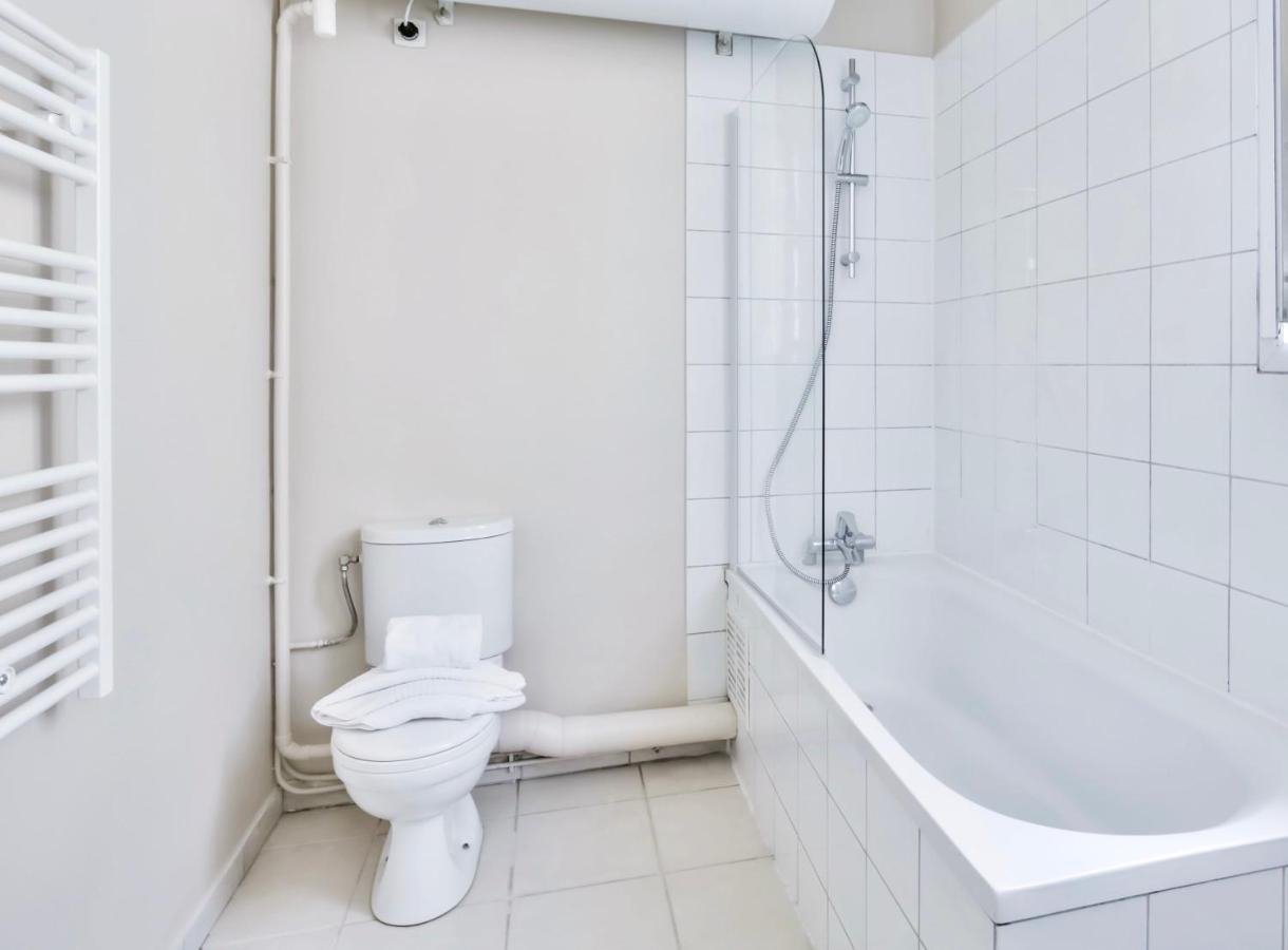 パリCharming Family Flat Near Montparnasseアパートメント エクステリア 写真